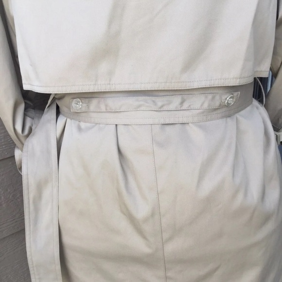 Signature Expressions Woman's Size 6P Trench Coat Tan Belted In/Out Lining Tan - Picture 8 of 16
